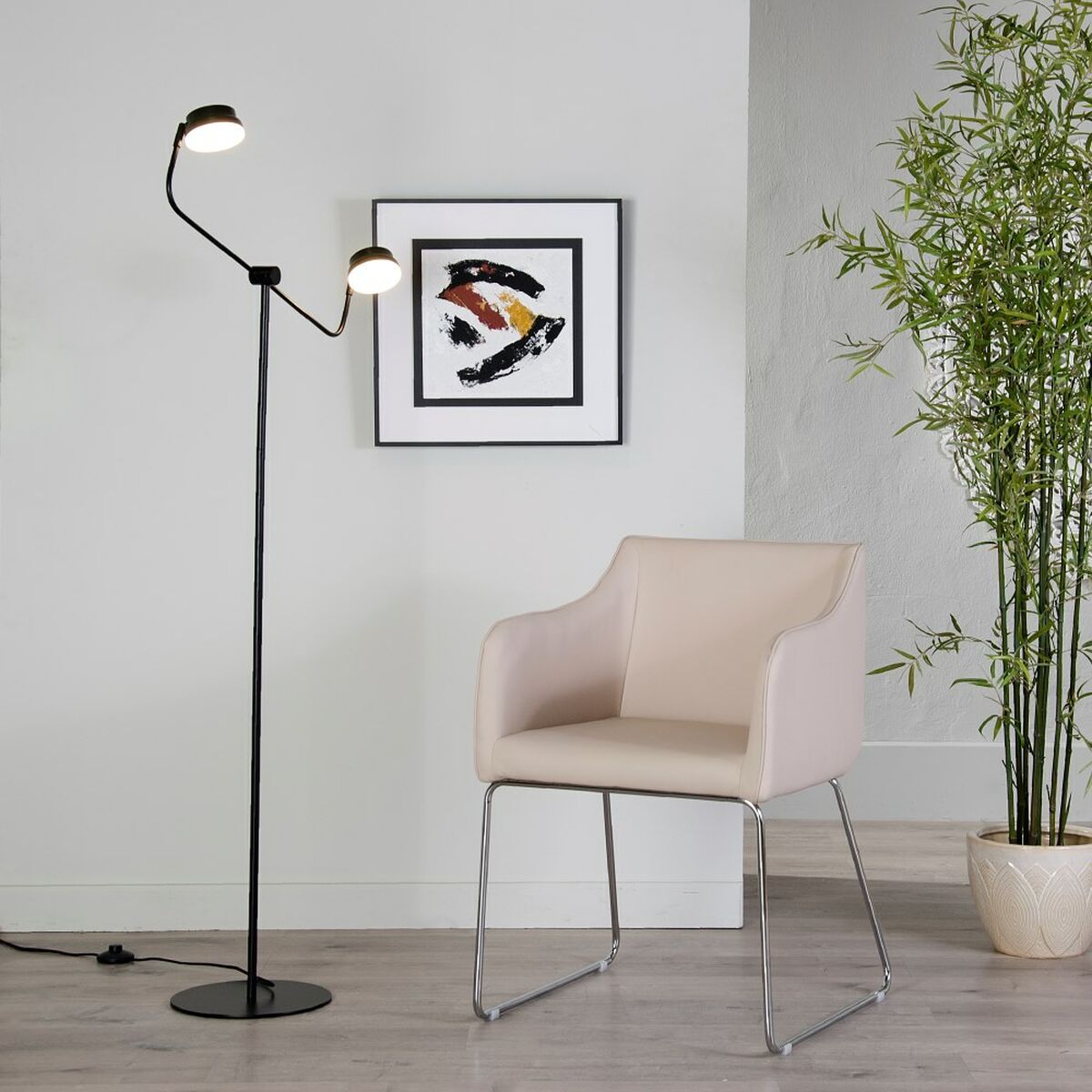 Orbital Lamp 70 x 70 x 154 cm